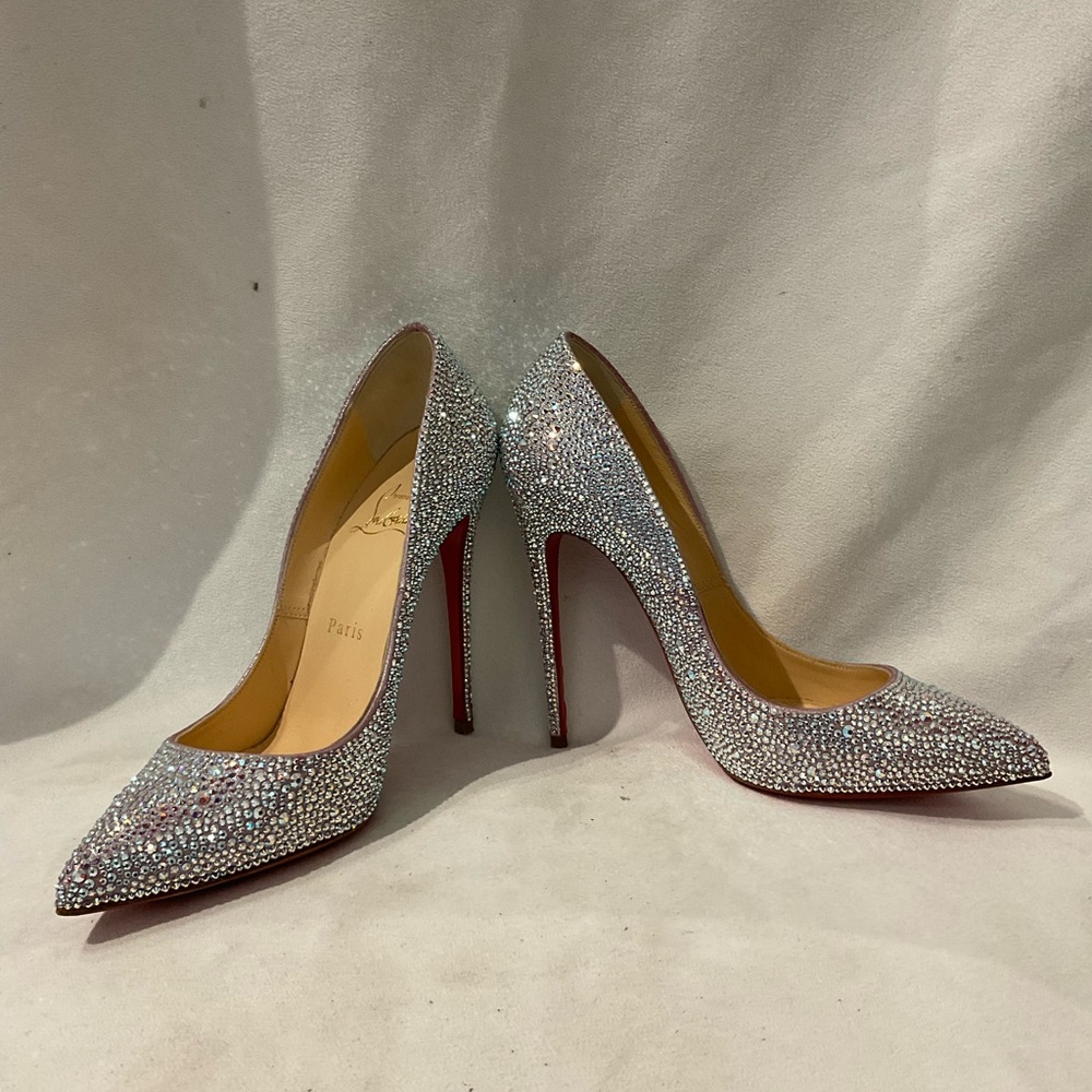 Christina Louboutin Pumps - Picture 6 of 6
